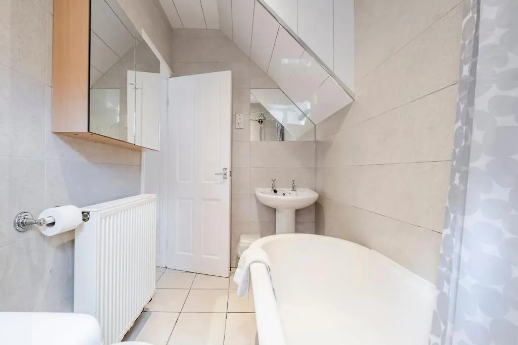 Апартаменты Cosy Flat,Great Location&Parking Ньюкасл-апон-Тайн 0*,  Великобритания