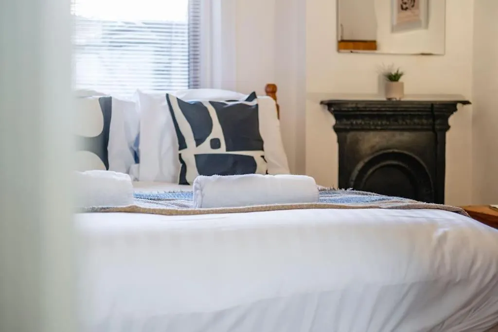 Апартаменты Cosy Flat,Great Location&Parking Ньюкасл-апон-Тайн